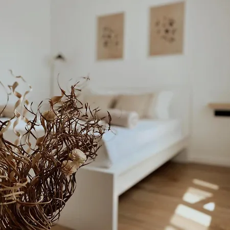 Dawn & Dusk - Modern Two Bedroom With Mountain Views Apartment Cilipi