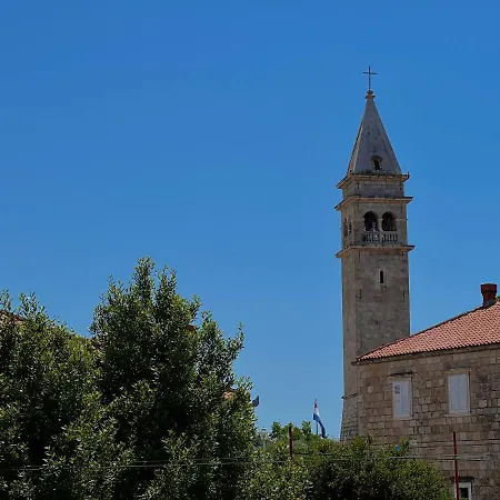 Dawn & Dusk - Modern Two Bedroom With Mountain Views Cilipi