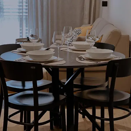 Dawn & Dusk - Modern Two Bedroom With Mountain Views Cilipi