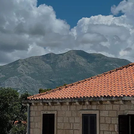 Apartment Dawn & Dusk - Modern Two Bedroom With Mountain Views